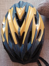 Cyklistické helmy - 3