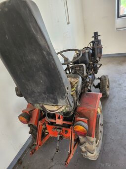 Traktor TK - 3