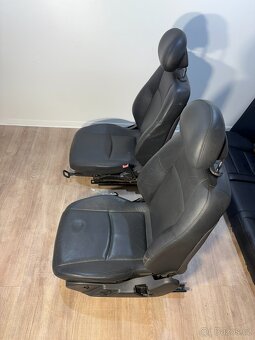 /// Interiér-sedačky Mercedes Benz W203 combi /// - 3