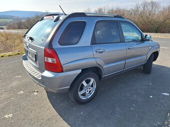 KIA Sportage 2.0 16V - 3