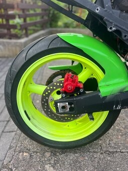 Kawasaki zx7r mnoho dílů - 3