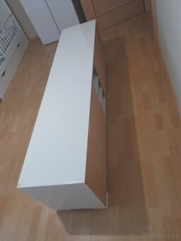 Nízká skříňka - zachovalá, neponičená, plně funkční - 3