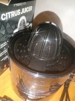 Odšťavňovač citrusů NOVÝ - 3