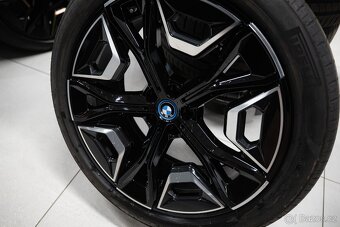 ORIGINÁLNÍ ALU KOLA BMW iX 275/40 R22 + LETNÍ PNEU - 3
