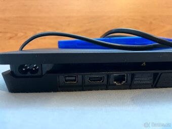 PlayStation 4 slim 500GB - 3