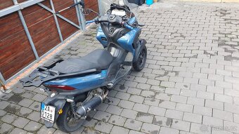 Yamaha Tricity 300 - 3