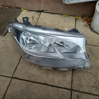 Mercedes sprinter w910 svetlo - 3