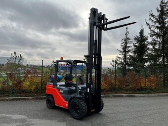 Čelní vysokozdvižný vozík TOYOTA 02-8FGJF35 |PS5296| - 3