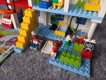 Lego Duplo 5795 - Velká městská nemocnice. - 3