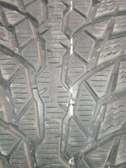 245/45R18 Zimní pneu - 3