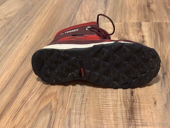 Adidas Terrex Snow červené, vel. EU 35 - 3