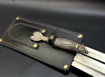 Sada ručně vyráběných špízů s vidličkou v koženém toulci - 3