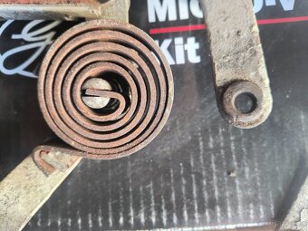 Tatra 603 panty kapoty kufru - 3