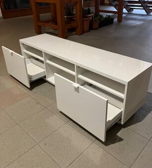 TV stolek s šuplíky - 3