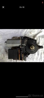 Octavia 1 motorek stahování oken - 3