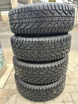 Prodám zimní kola R17 - 3