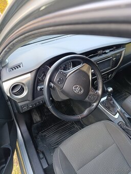 Toyota Auris,1,6,97kw,151000km,2014 - 3