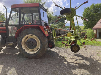 obraceč Claas Volto 550 - 3