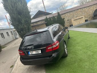 Mercedes E200 2012 rok - 3