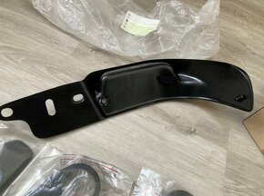Recaro VW Golf 3 opravná sada plastů - 3