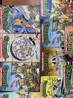 Komiksy Teenage Mutant Turtles + Album + samolepky Panini - 3
