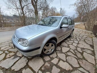 WV Golf 4 1.9 TDI 66kw rok 2001
- 3