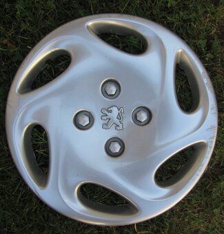 Poklice na Peugeot 206 14" - originál - 3