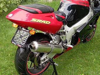 Prodám Suzuki GSX-R 750 SRAD s doklady + STK - 3