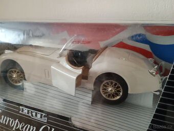 1:18 ERTL - Jaguar XK120 (1948) - 3