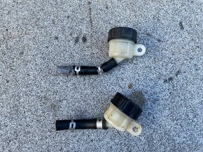 Yamaha MT / YZF 125 zadní nádržka brzdové kapaliny - 3