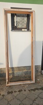 Prodám levé vchodové dveře -starší dřevěné - 3