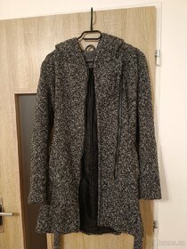 Zimní kratší kabátek Primark - 3