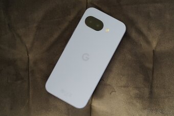Google Pixel 9a, 128 GB, fialová Iris barva - 3