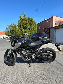 Honda CB125r - 9720km - 3