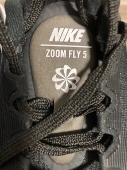 Běžecké boty Nike Zoom Fly 5 vel. 42 - 3