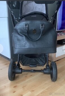 Kočárek Egg Jurassic Black - 3