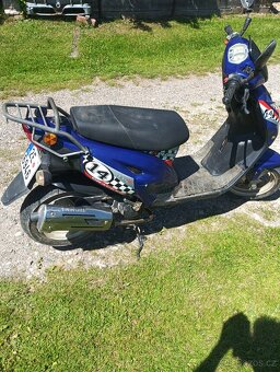 Skútr 50ccm - 3