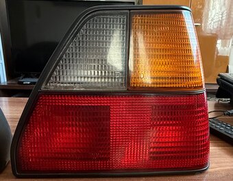 US SVĚTLA VW GOLF MK2 - 3