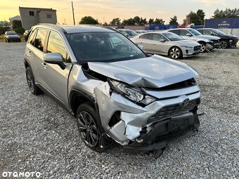 Toyota RAV 4 Rok výroby: září 2022 Stav tachometru: 80 000 - 3