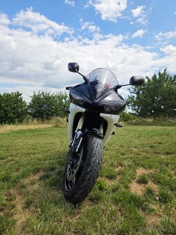 Yamaha R6 - 3