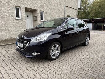 PEUGEOT 208 1,2i 60KW,KLIMA,NAVI,PANORAMA,103000KM - 3