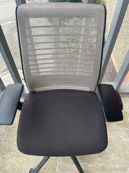 Steelcase Think 2 - 3