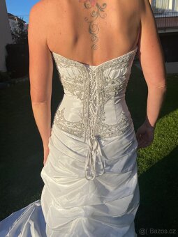 Svatební šaty, velikost M - 3