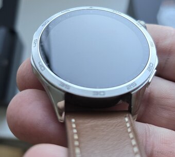 huawei watch gt 4 20 měsíců v záruce + sundávací kryt disp - 3