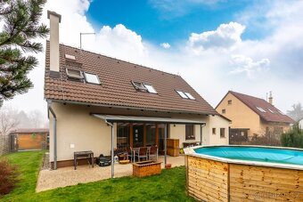 Prodej rodinného domu v obci Nučice, ev.č. 00067 - 3