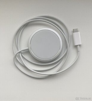 Apple MagSafe Charger - 3