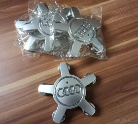 středové krytky Audi 135mm hvězda černé šedé stříbrné - 3