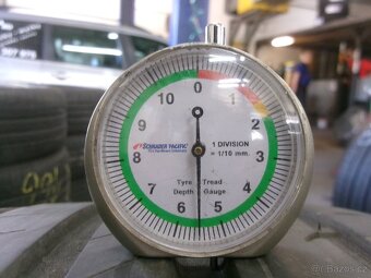 235/45 R18 HANKOOK (5-5,5mm) č.15624 - 3