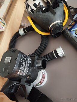 Prodám masku s filtrem proti plynu, chemikáliím 150 Kč - 3