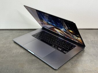 MacBook Pro 16" 2019 i7 512GB / 16GB / SG - 3